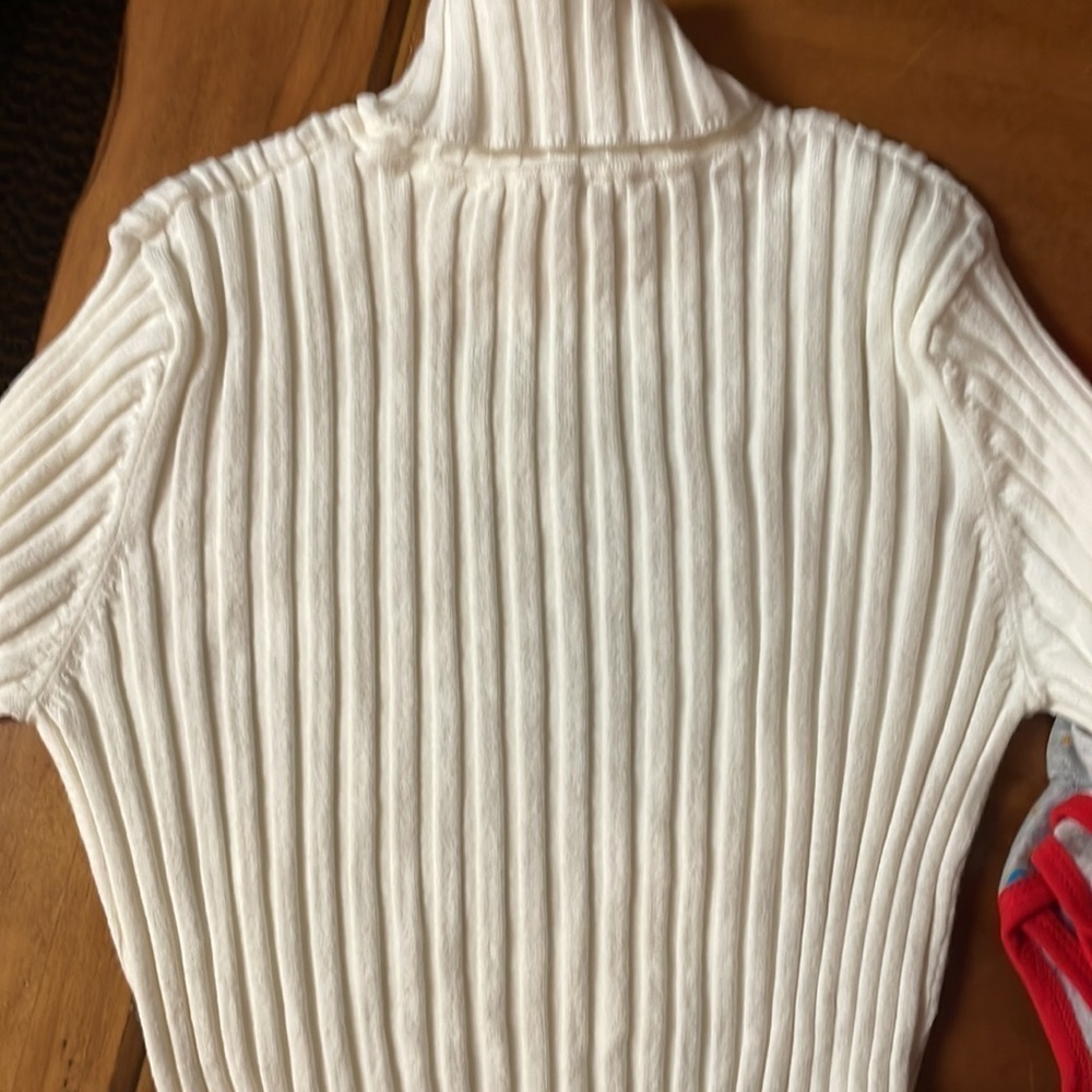 ATHLETA Stretch Top Size Medium - Picture 7 of 9